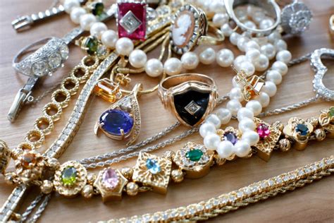 Sell Vintage & Estate Jewelry .